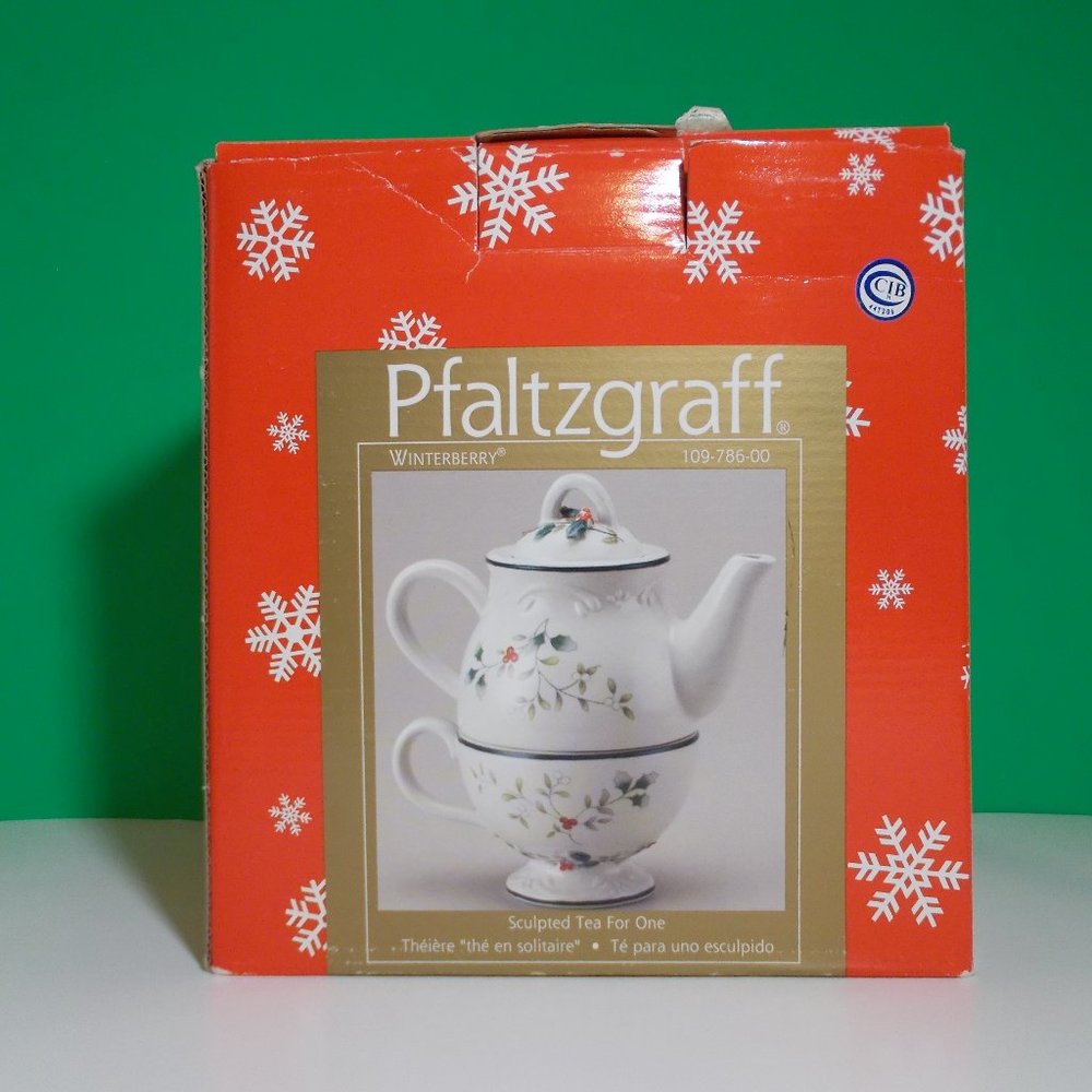 PFALTZGRAFF WINTERBERRY SCULPTED TEA FOR ONE NWB - Picture 7 of 8
